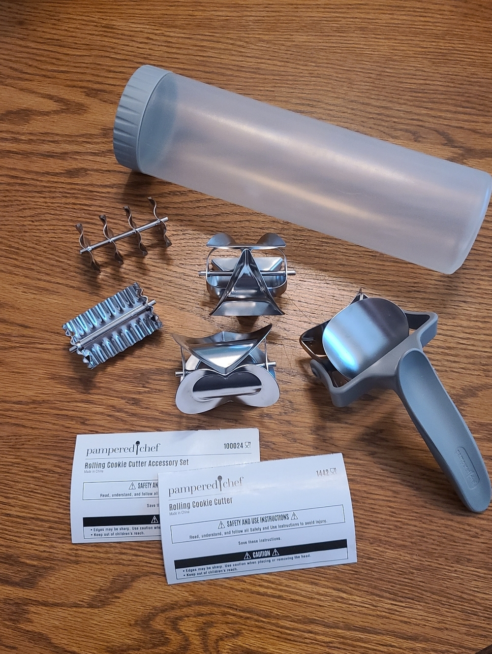 Pampered Chef Stainless Steel Cookie Cutter Set